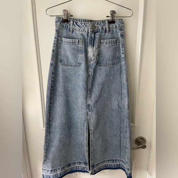 SOLD ~ DAZY High Waisted Denim Skirt - Picture 3 of 4